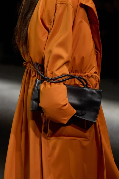 Look 39